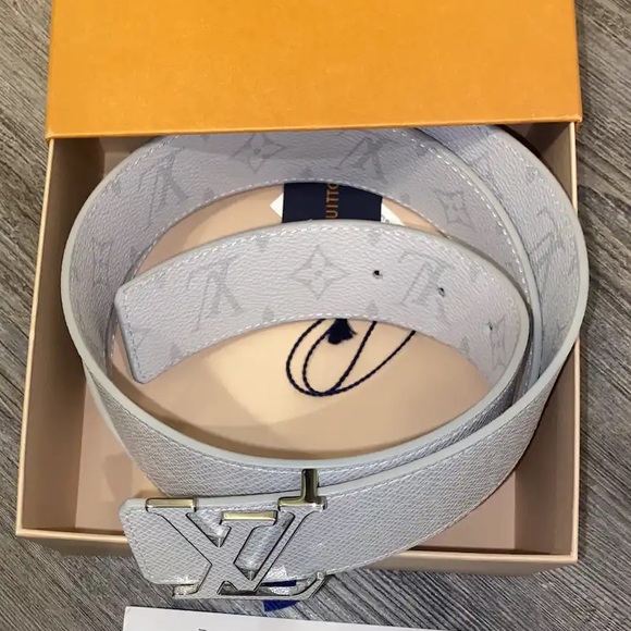 LV INITIALES 40MM REVERSIBLE BELT - Picture 4 of 5